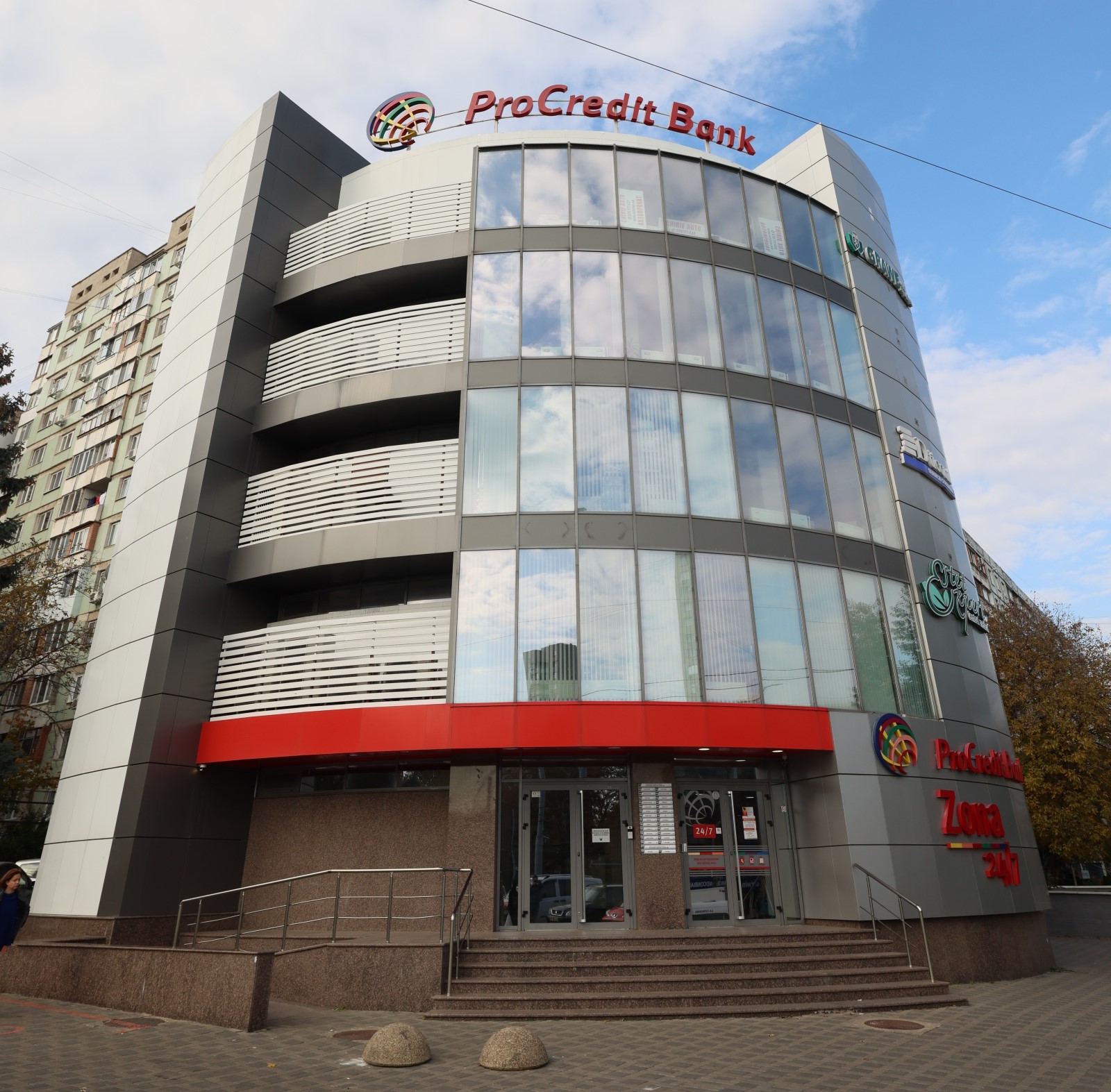 Locație ProCredit Bank bd. Dacia